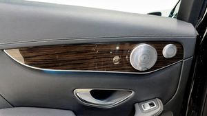Mercedes GLC220 bild 14