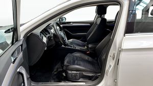 Volkswagen Passat bild 10