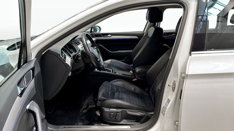 Volkswagen Passat bild 10