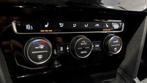 Volkswagen Passat bild 17