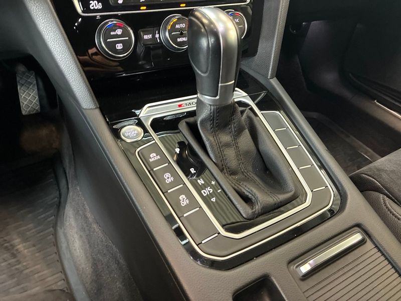 Volkswagen Passat bild 22