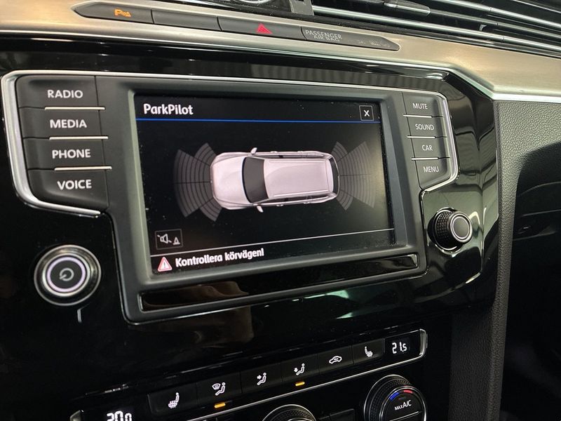Volkswagen Passat bild 11