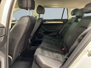 Volkswagen Passat bild 13