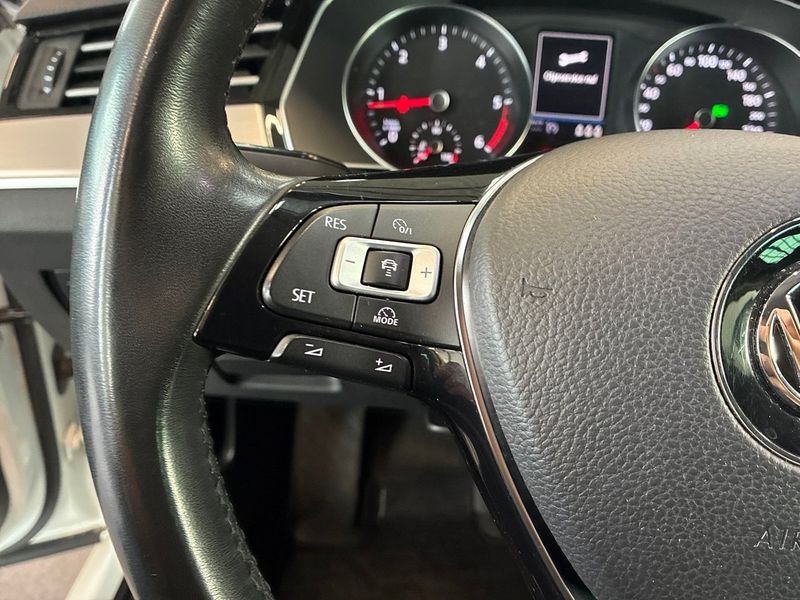 Volkswagen Passat bild 20