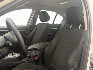 BMW 330 bild 15