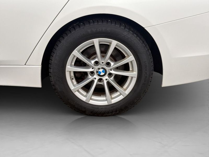 BMW 330 bild 29