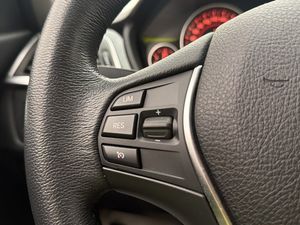 BMW 330 bild 18