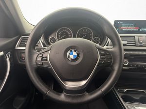BMW 330 bild 13