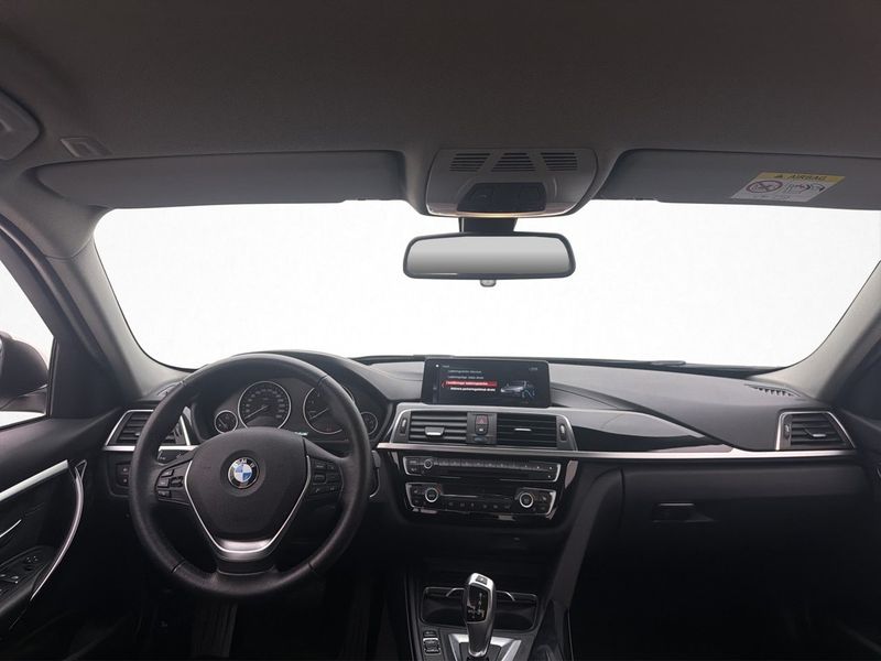 BMW 330 bild 12