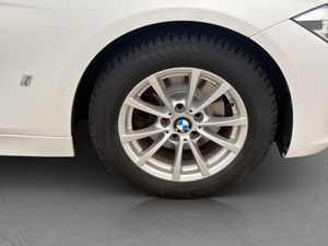 BMW 330 bild 31