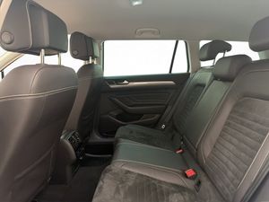 Volkswagen Passat bild 12