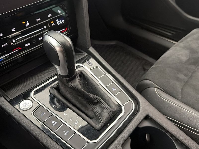 Volkswagen Passat bild 21