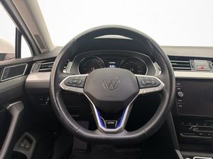 Volkswagen Passat bild 14