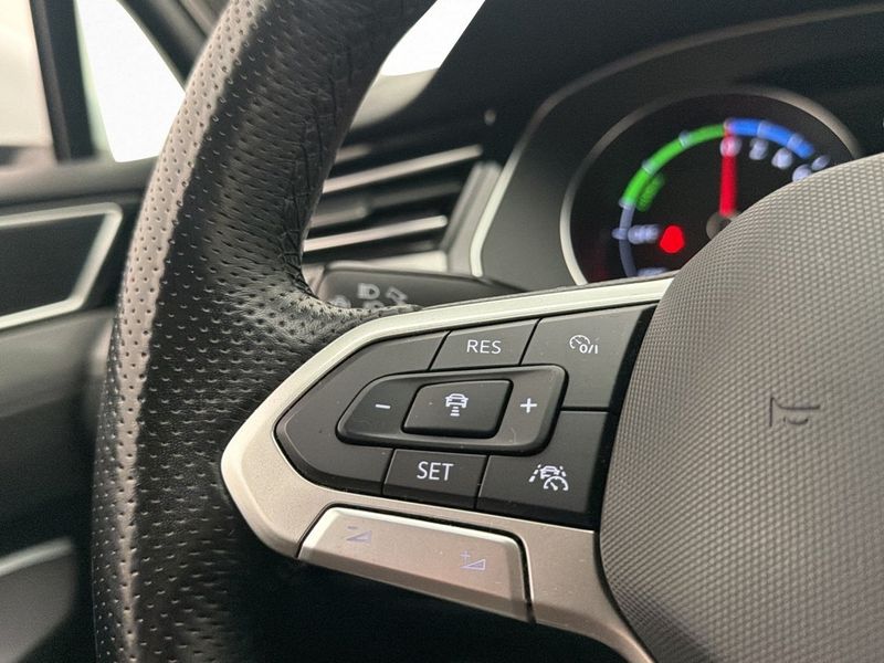 Volkswagen Passat bild 18