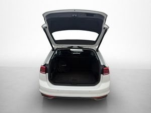 Volkswagen Passat bild 8