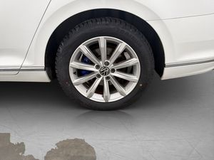 Volkswagen Passat bild 32