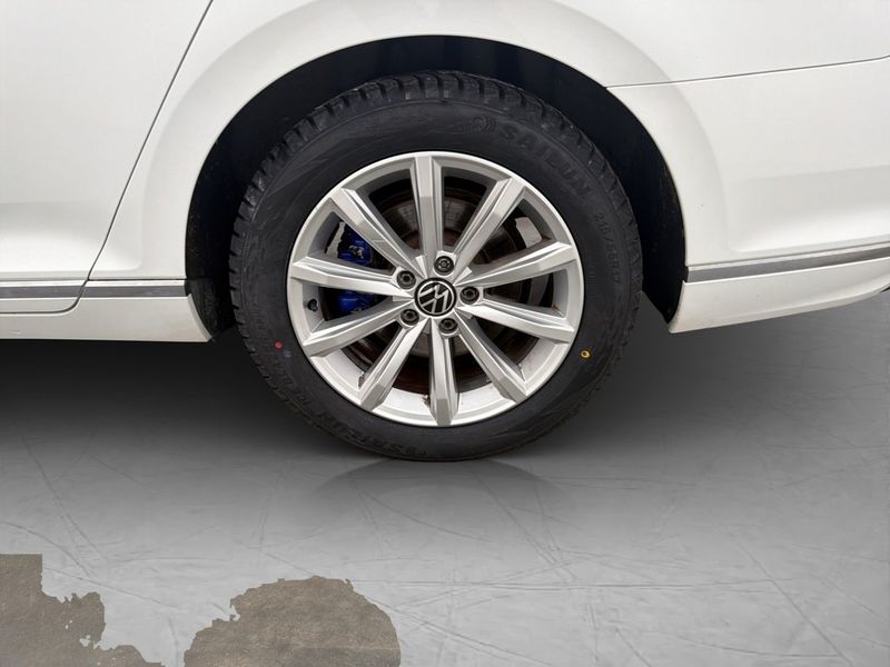 Volkswagen Passat bild 32