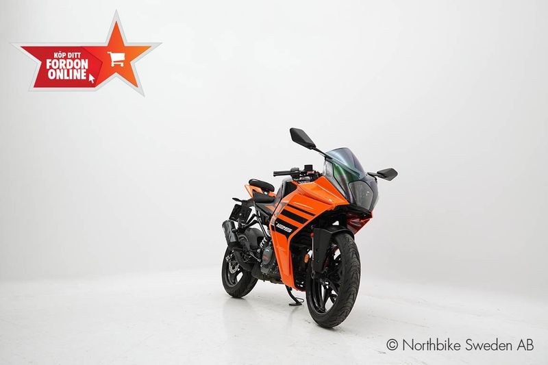 KTM RC 125 bild 12