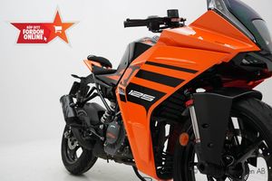 KTM RC 125 bild 10
