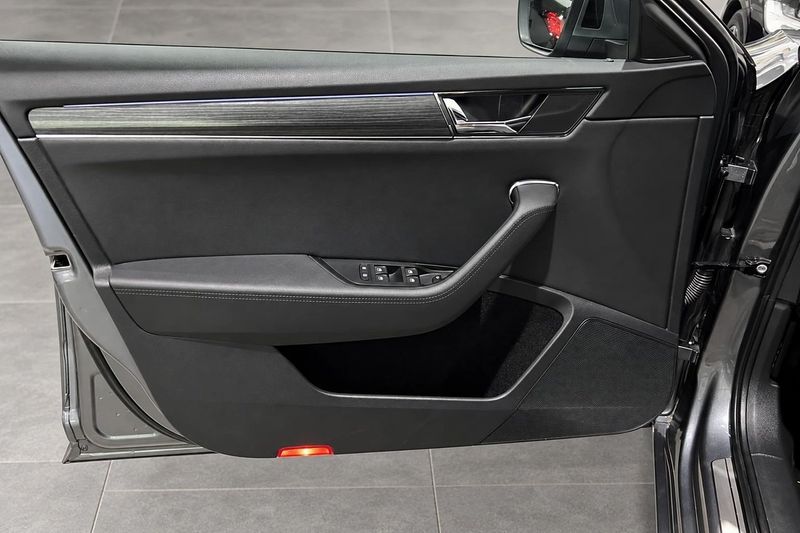 Skoda Superb bild 8