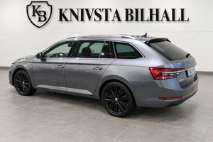 Skoda Superb bild 2