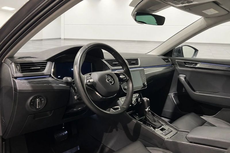 Skoda Superb bild 6