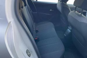 Peugeot 208 bild 8