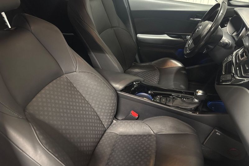 Toyota C-HR bild 11