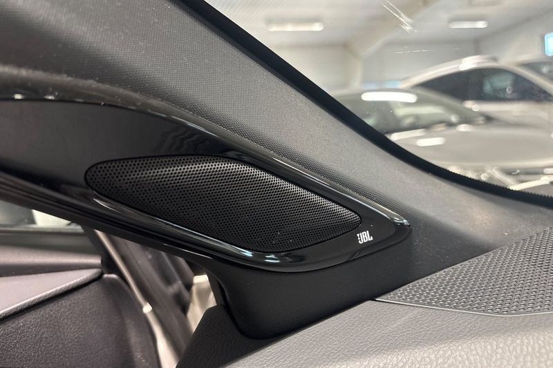 Toyota C-HR bild 21
