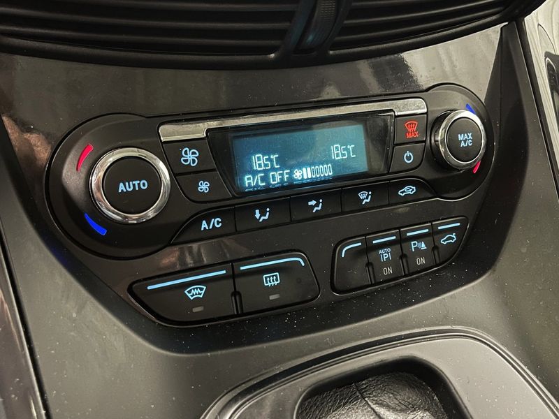 Ford Kuga bild 18