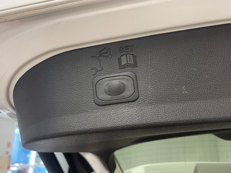 Ford Kuga bild 22