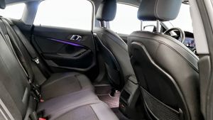 BMW 218 bild 5