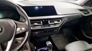 BMW 218 bild 12