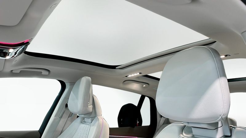 Mercedes EQS450 SUV bild 13