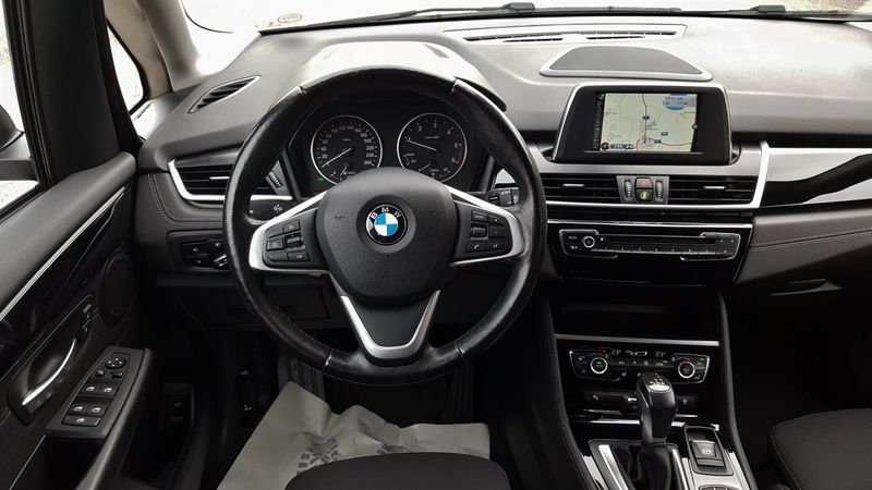 BMW 218 bild 5