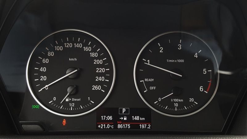 BMW 218 bild 18