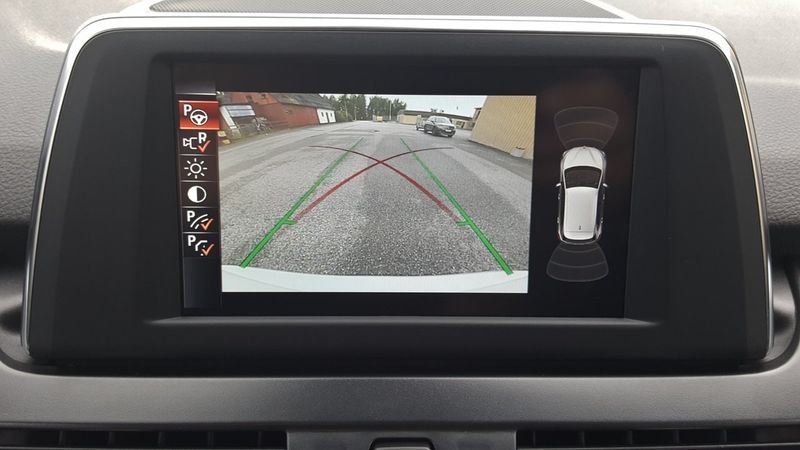 BMW 218 bild 16