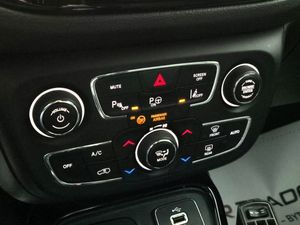 Jeep Compass bild 24