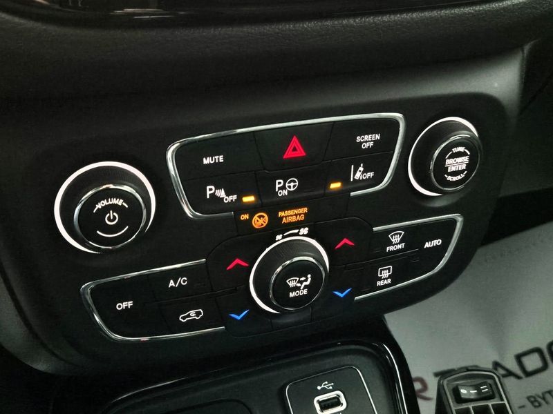 Jeep Compass bild 24