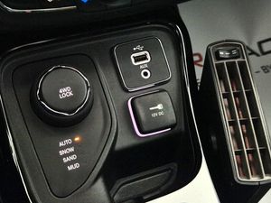 Jeep Compass bild 25