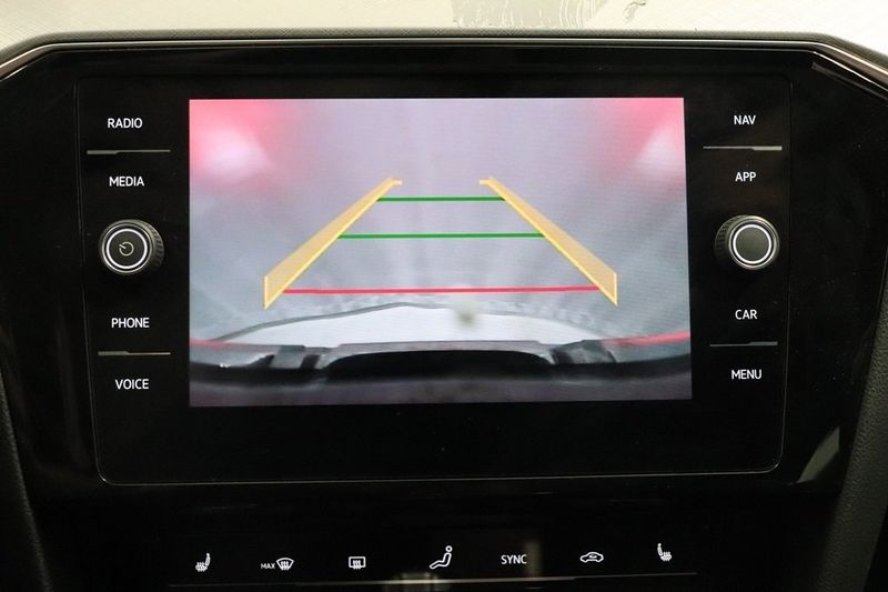 Volkswagen Passat bild 11