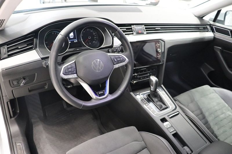 Volkswagen Passat bild 9