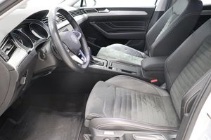 Volkswagen Passat bild 7