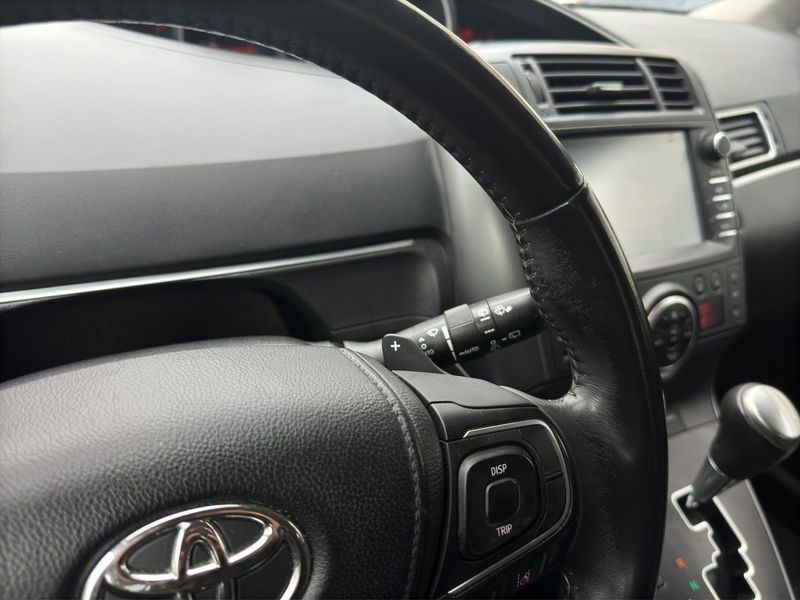 Toyota Verso bild 21