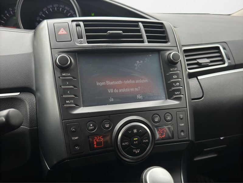 Toyota Verso bild 15
