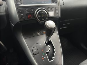 Toyota Verso bild 16