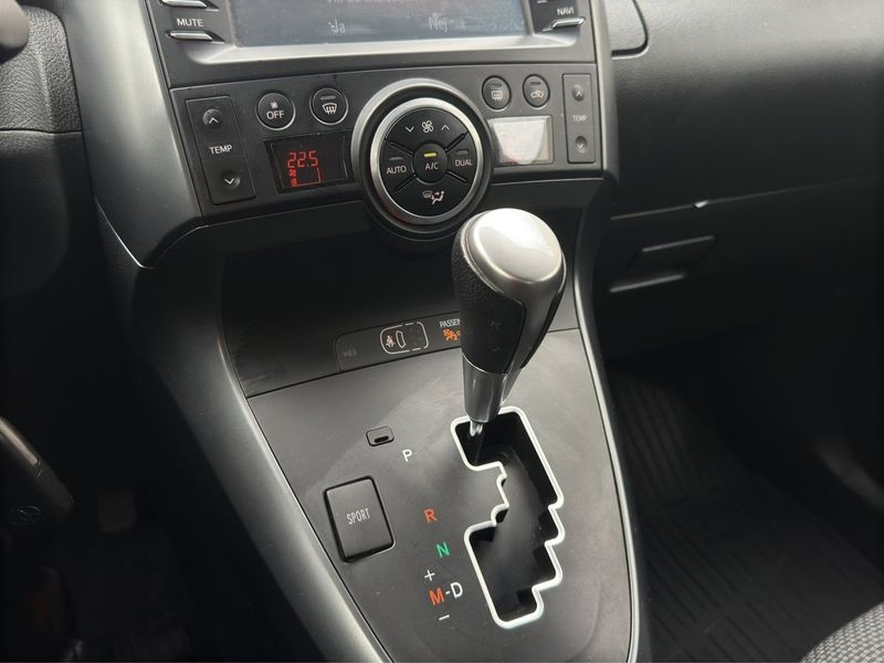 Toyota Verso bild 16