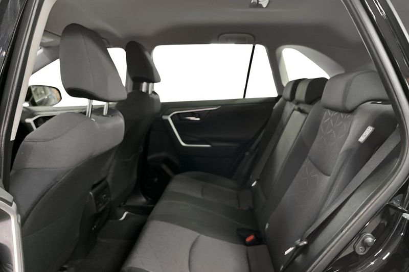 Toyota RAV4 bild 16