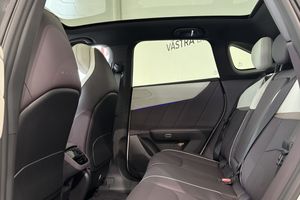 Mazda CX-6e bild 5