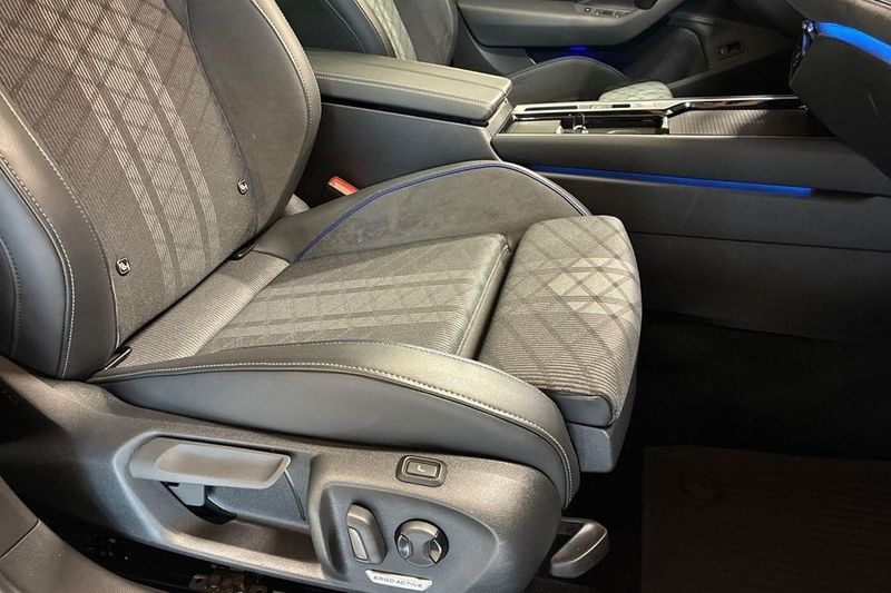 Volkswagen Passat bild 26